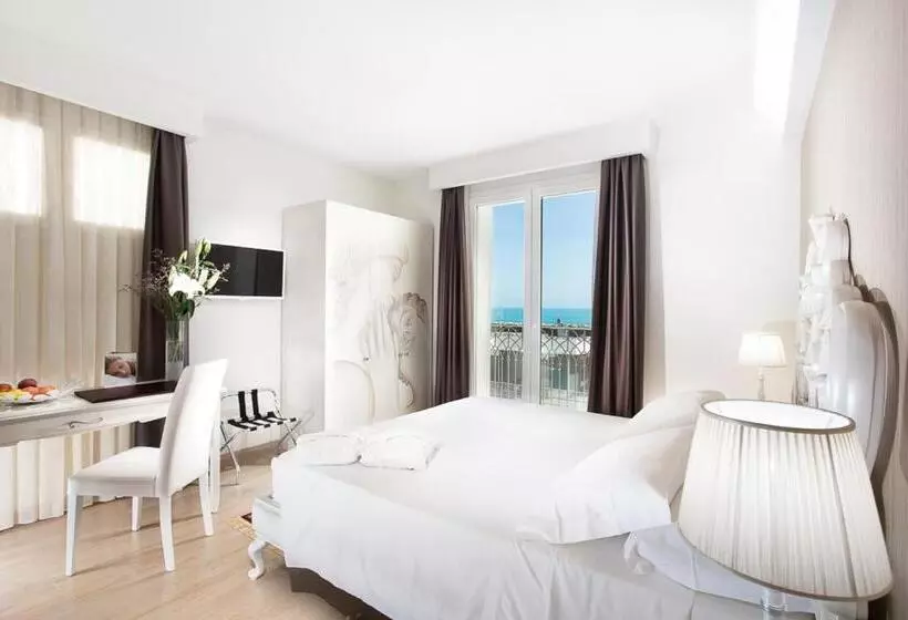 Sviitti Merinäkymä, Princier Fine Resort & Spa