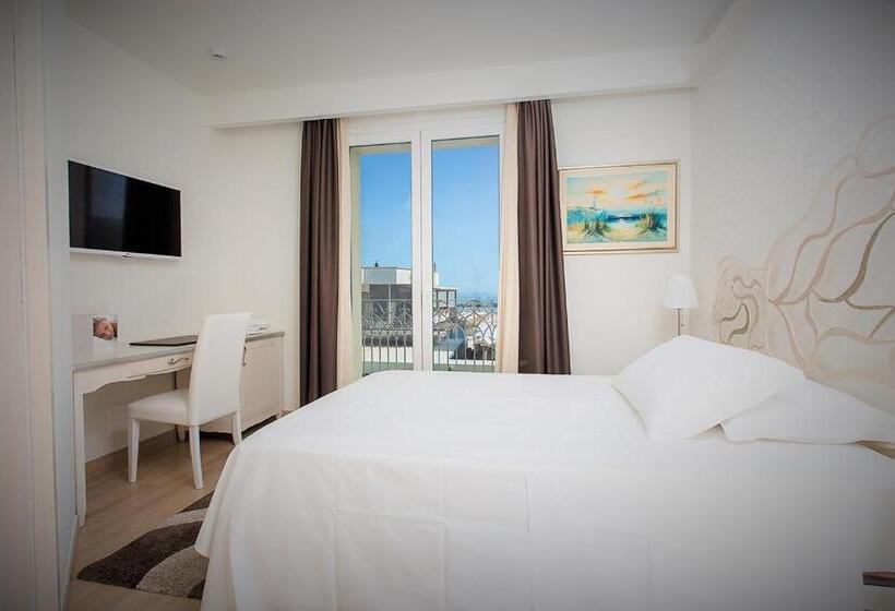 سوییت جونیور با چشم‌انداز دریا, Princier Fine Resort & Spa