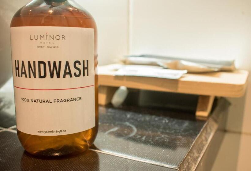 חדר דלוקס, Luminor Hotel Jember By Wh