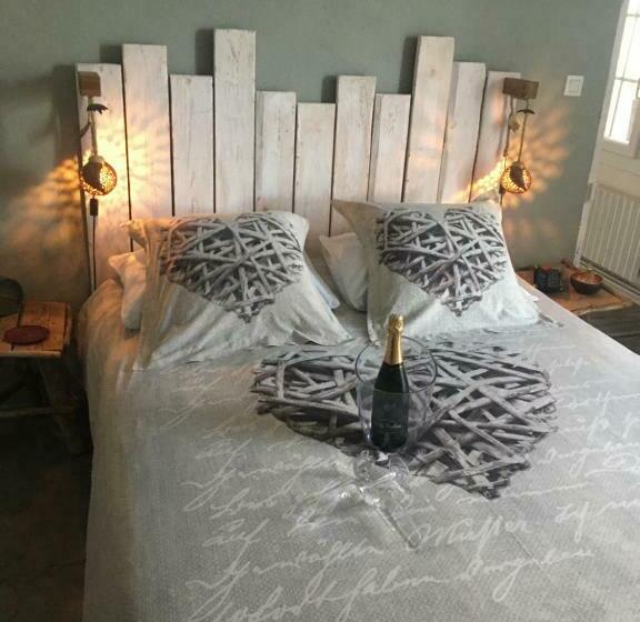 带大床的标准间, Le Baratier   Demeure De Charme Sauna & Piscine