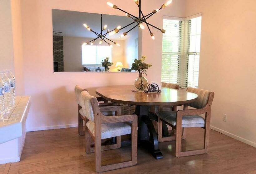 스탠다드 룸, Private Festive Room With Desk In The Country