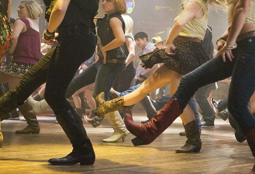 غرفة قياسية, Private Festive Room With Desk In The Country