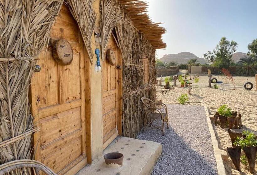 اتاق ساده سه نفره, Tijan Siwa