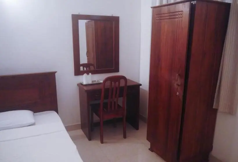 Standard-huone, Visaka Hotel   Kataragama