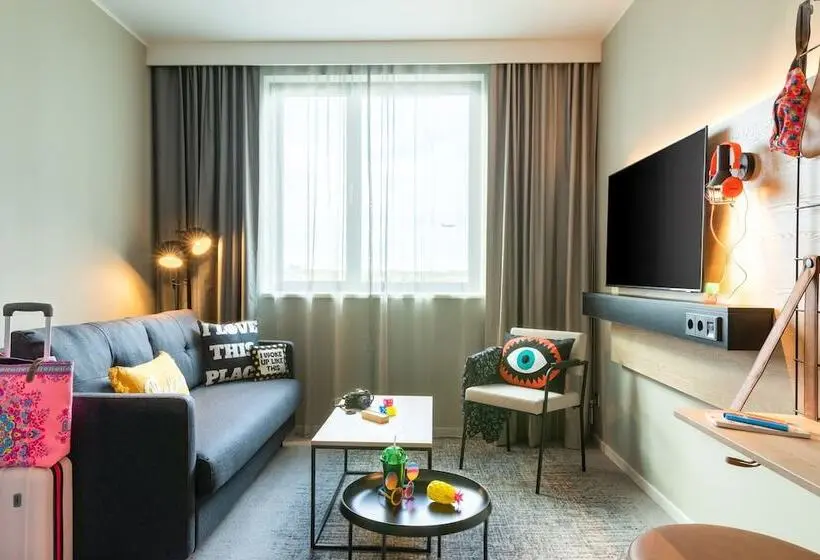 ファミリールーム, Moxy Berlin Airport