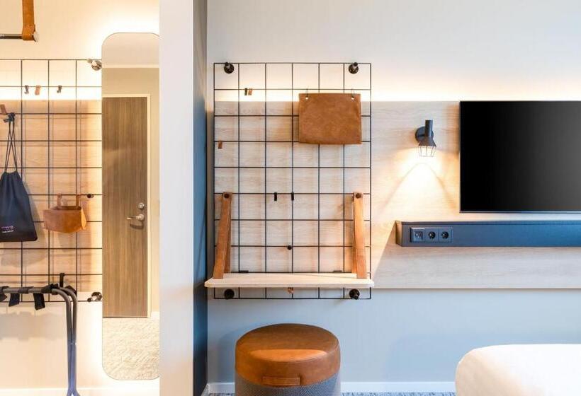 Номер Стандарт, Moxy Berlin Airport