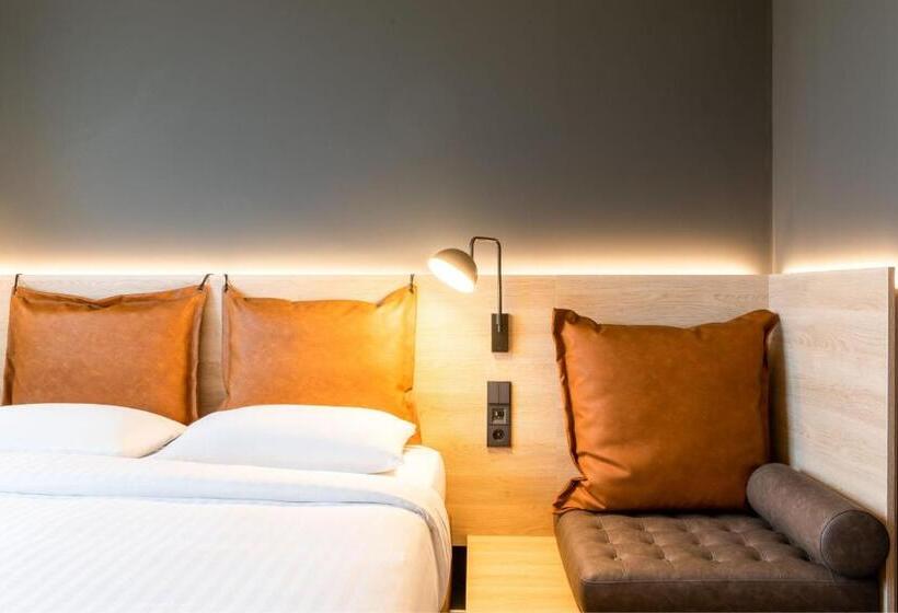 스탠다드 룸, Moxy Berlin Airport