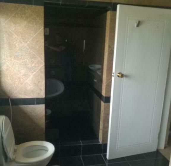 غرفة قياسية سرير كينج, Home Away From Home