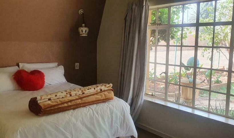 غرفة قياسية سرير كينج, Home Away From Home