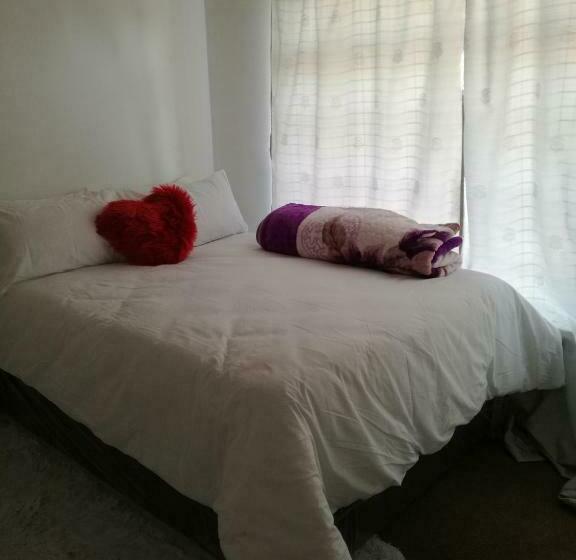 غرفة ديلوكس, Home Away From Home