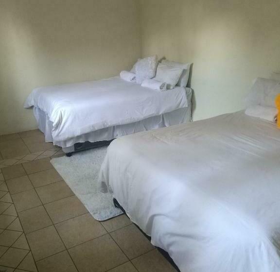 غرفة عائلية, Home Away From Home