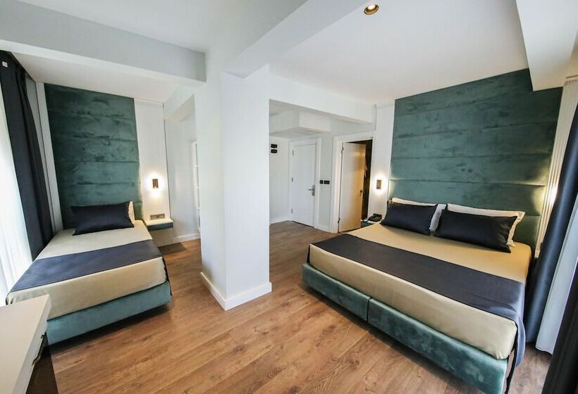 اتاق خانوادگی, Axu Airport