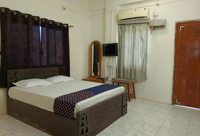 バルコニー付きデラックスルーム, Bhavani Residency