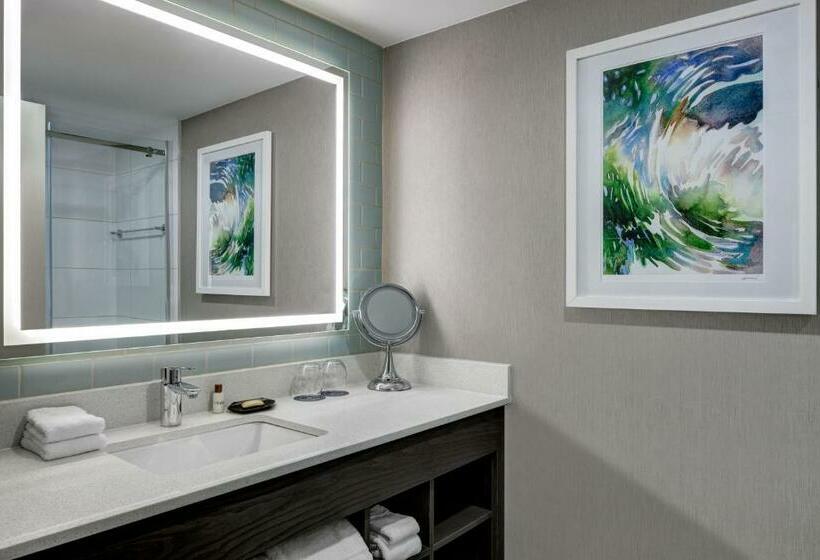 Люкс Deluxe Кровать Кинг, Bluegreen S Bayside Resort And Spa At Panama City Beach