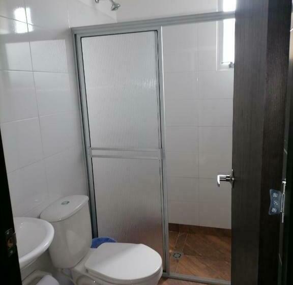 اتاق استاندارد, Media Luna