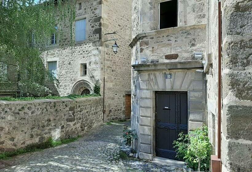 غرفة قياسية, Maison Au Loup   Superbe Ancien Hotel Particulier Du Xvie Siècle Au Cœur De La Vieille Ville Du Puy