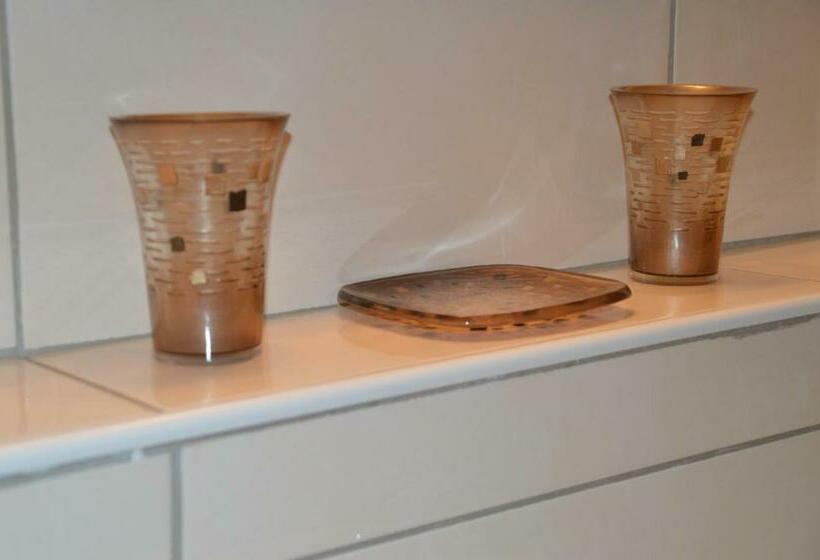 غرفة ديلوكس, Maison Au Loup   Superbe Ancien Hotel Particulier Du Xvie Siècle Au Cœur De La Vieille Ville Du Puy