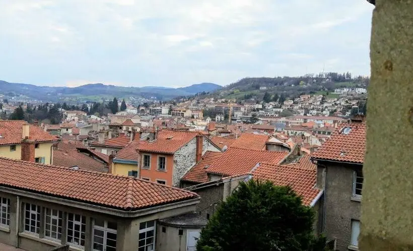 اتاق لوکس, Maison Au Loup Superbe Ancien Hotel Particulier Du Xvie Siècle Au Cœur De La Vieille Ville Du Puy