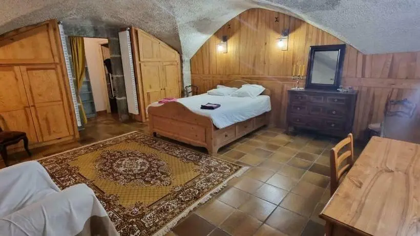 خانه 1 خوابه, Maison Au Loup Superbe Ancien Hotel Particulier Du Xvie Siècle Au Cœur De La Vieille Ville Du Puy