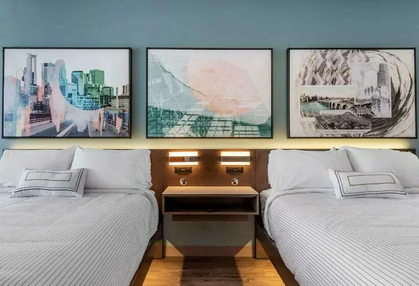 Standard-invahuone, Cambria Hotel Minneapolis Downtown