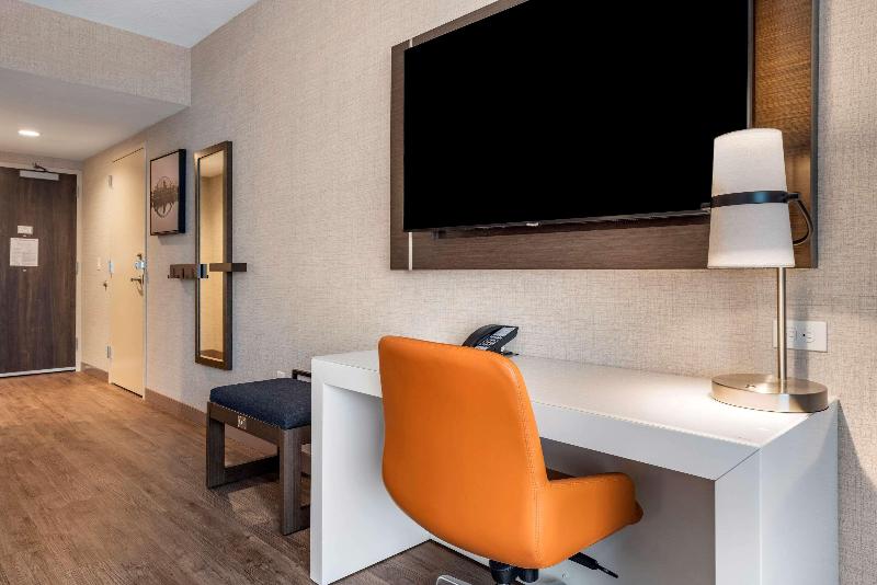 身障者適用キングサイズベッドルーム, Cambria Hotel Minneapolis Downtown