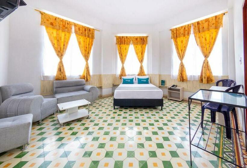 اتاق لوکس, Ayenda Macondo