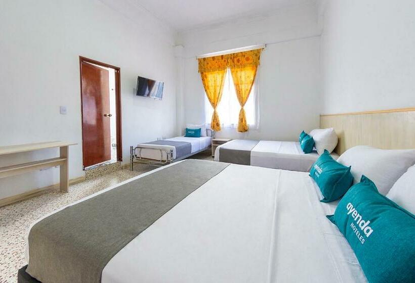 اتاق استاندارد سه نفره, Ayenda Macondo