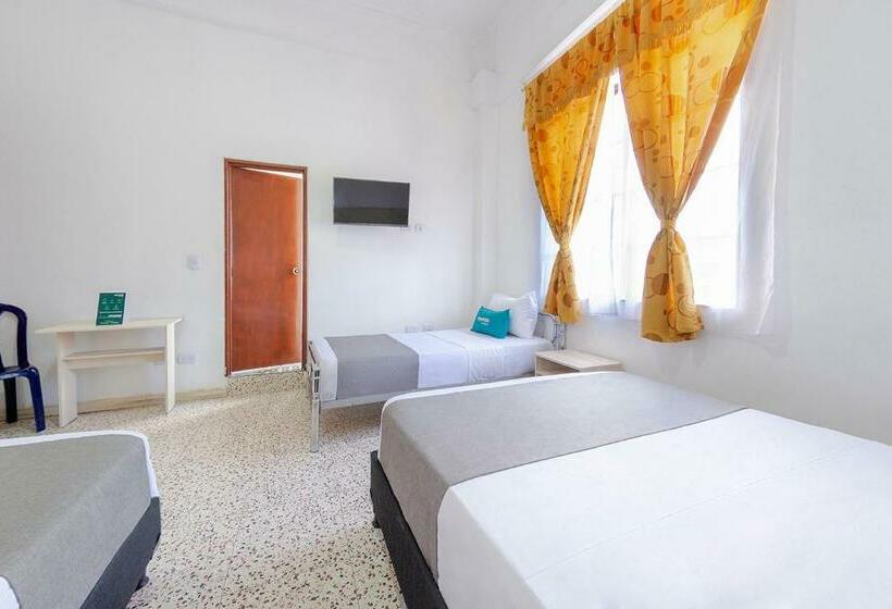 اتاق استاندارد سه نفره, Ayenda Macondo