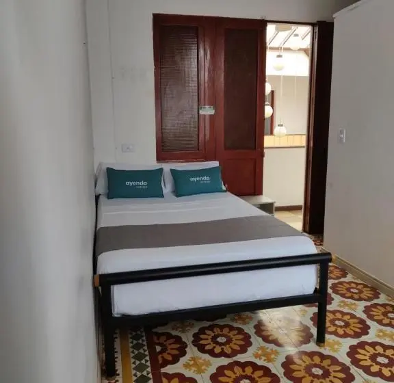 Standard Yhden Hengen Huone, Ayenda Macondo