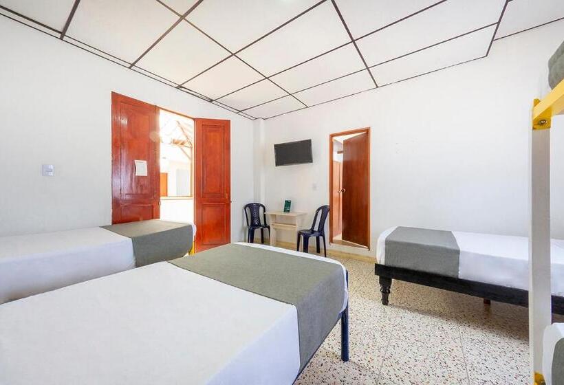 اتاق خانوادگی, Ayenda Macondo