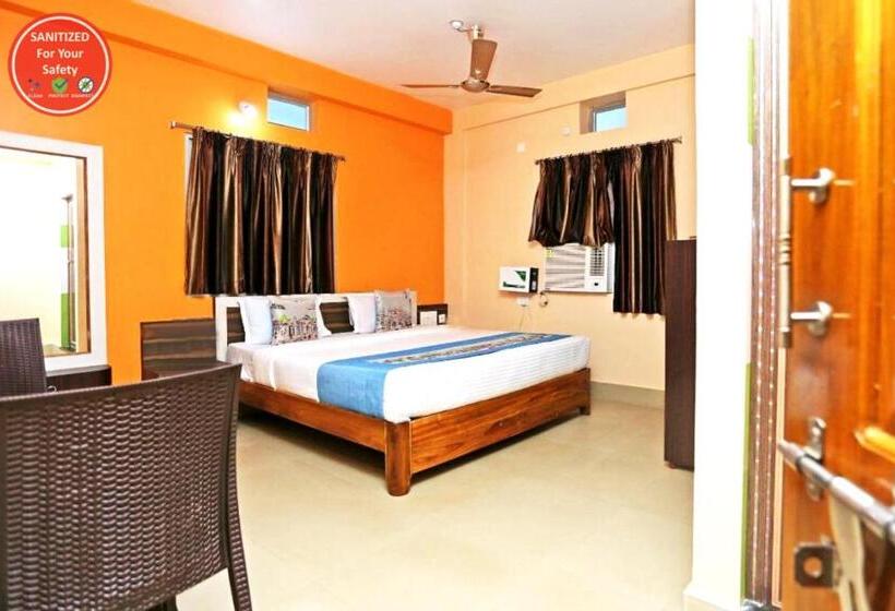 Deluxerum King Size Säng, Goroomgo Planet 9 Puri