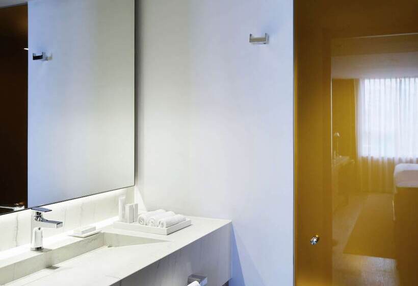 Standard Room 2 Double Beds