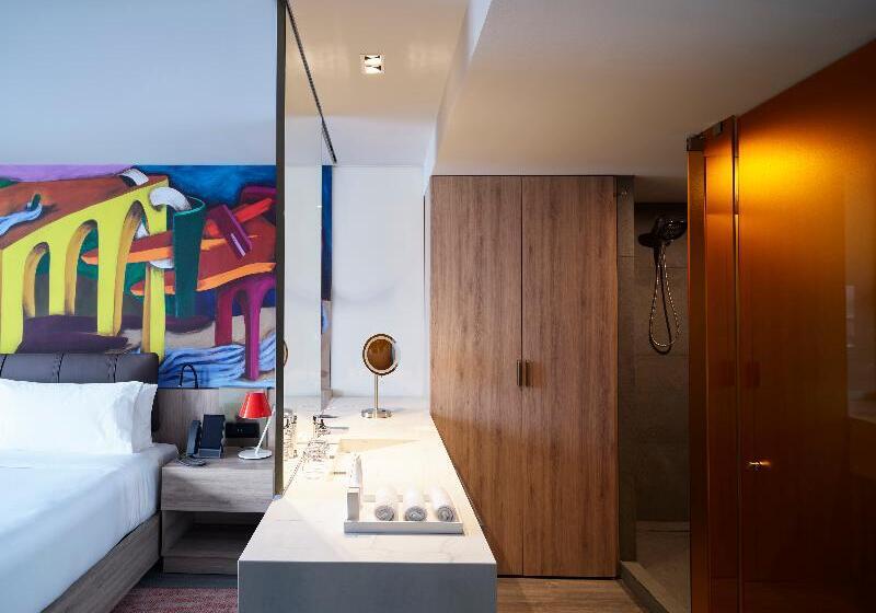 Standard Room King Size Bed