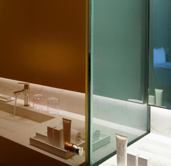 Superior Room King Size Bed