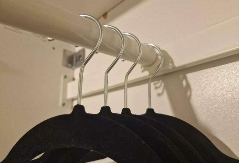 חדר דחוקס עם מיטת קינג, Beautiful Rooms In London