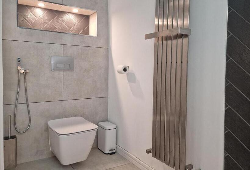 חדר דחוקס עם מיטת קינג, Beautiful Rooms In London