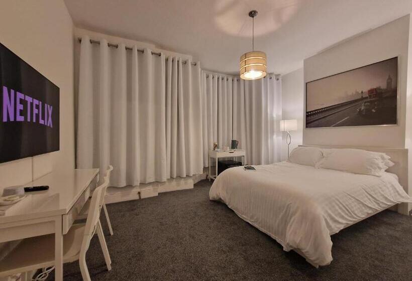 带大床的豪华间, Beautiful Rooms In London