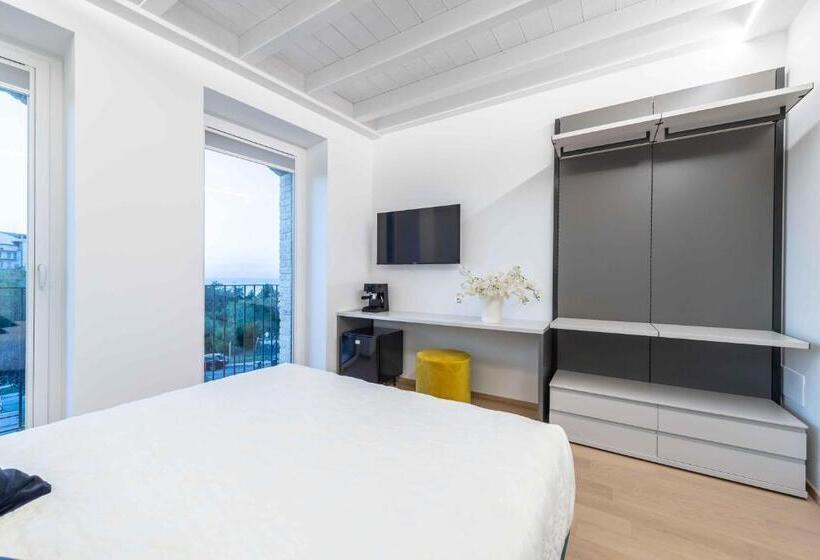 غرفة ديلوكس مطلّة علي البحر, Le Dimore