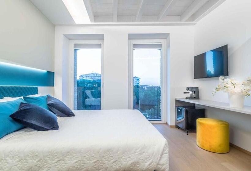 غرفة ديلوكس مطلّة علي البحر, Le Dimore