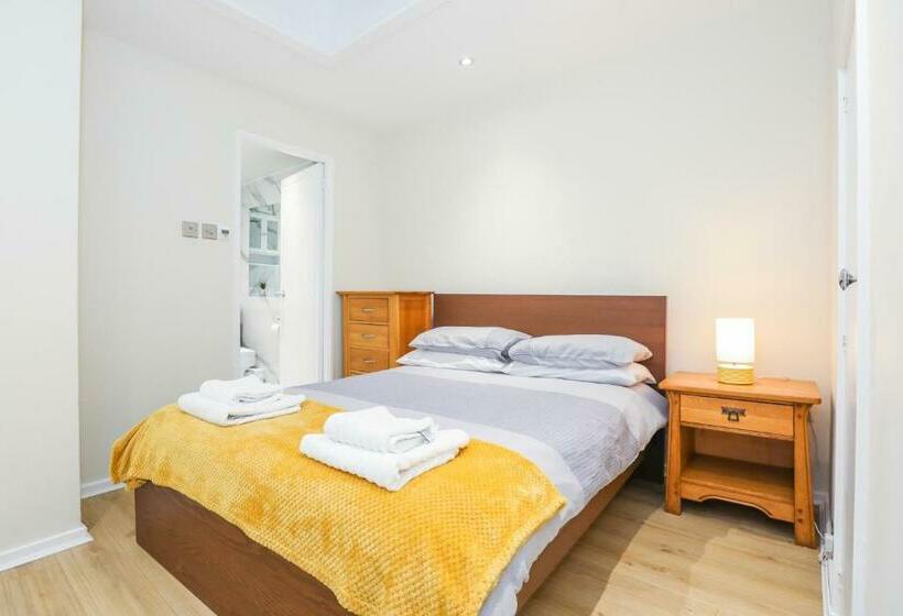 חדר סטנדרט, Mystayinn Tomnahurich Guest House