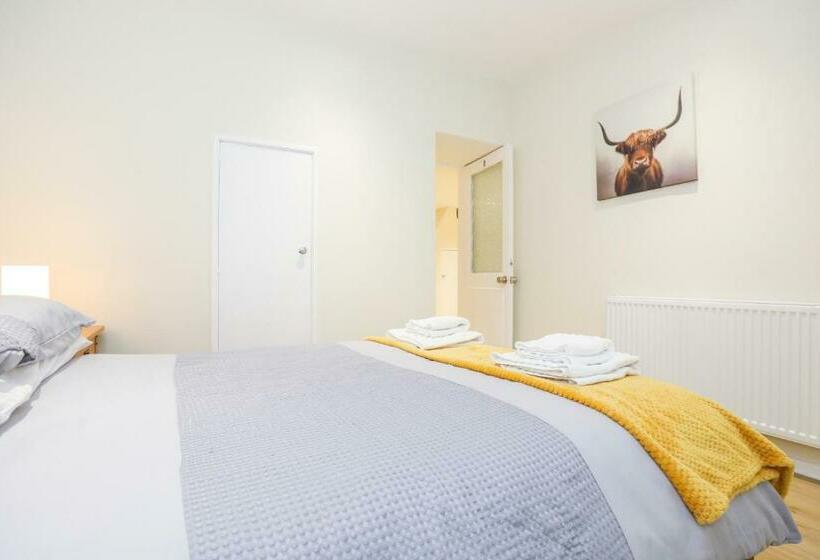 חדר סטנדרט, Mystayinn Tomnahurich Guest House