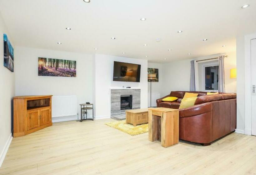 غرفة ديلوكس, Mystayinn Tomnahurich Guest House