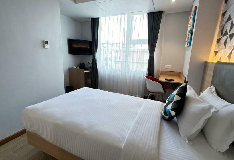 اتاق لوکس یک تخته, Aurora Boutique Hotel Imphal