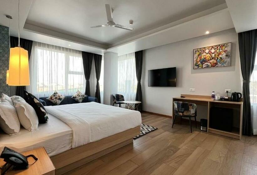 キングサイズベッドのデラックスルーム, Aurora Boutique Hotel Imphal