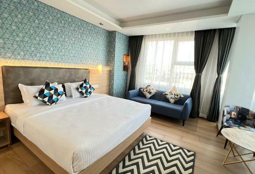 キングサイズベッドのデラックスルーム, Aurora Boutique Hotel Imphal