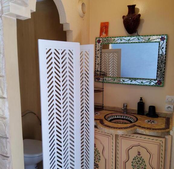 اتاق لوکس, Surf & Salsa Guesthouse