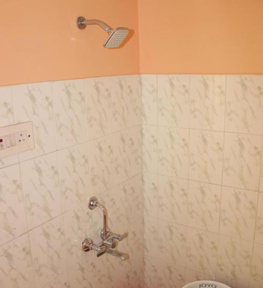 اتاق اکونومی, Swaropann Wellness Eco Stay