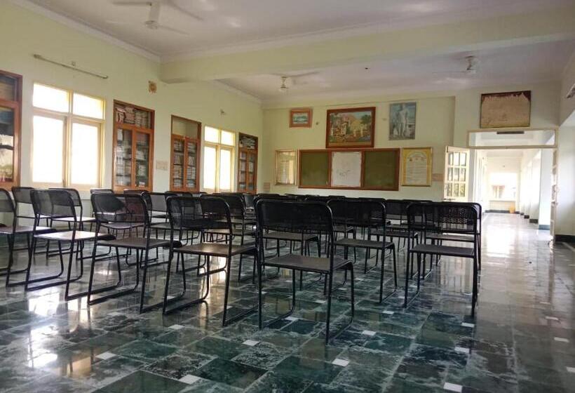 اتاق خانوادگی با چشم‌انداز کوه, Swaropann Wellness Eco Stay