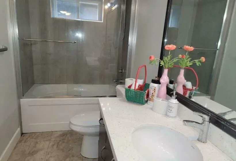 スイート(家族用), Oscar Inn & 2bd Family Suite Or Private Room