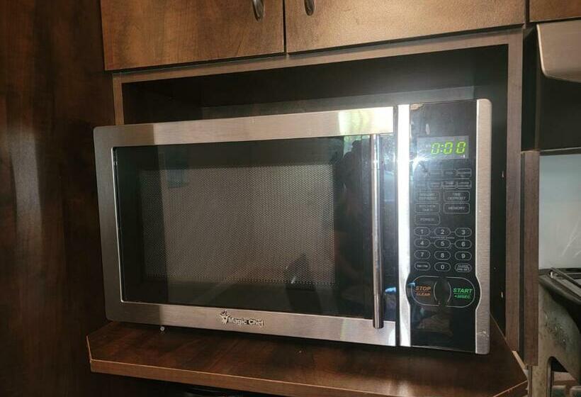 جناح عائلي, Oscar Inn & 2bd Family Suite Or Private Room